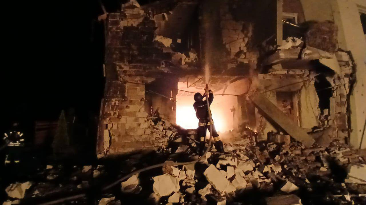 Atac rusesc în regiunea Kiev: femeie rănită și case avariate