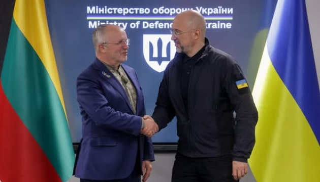 Shmyhal și Olekas discută despre contracararea dronelor inamice