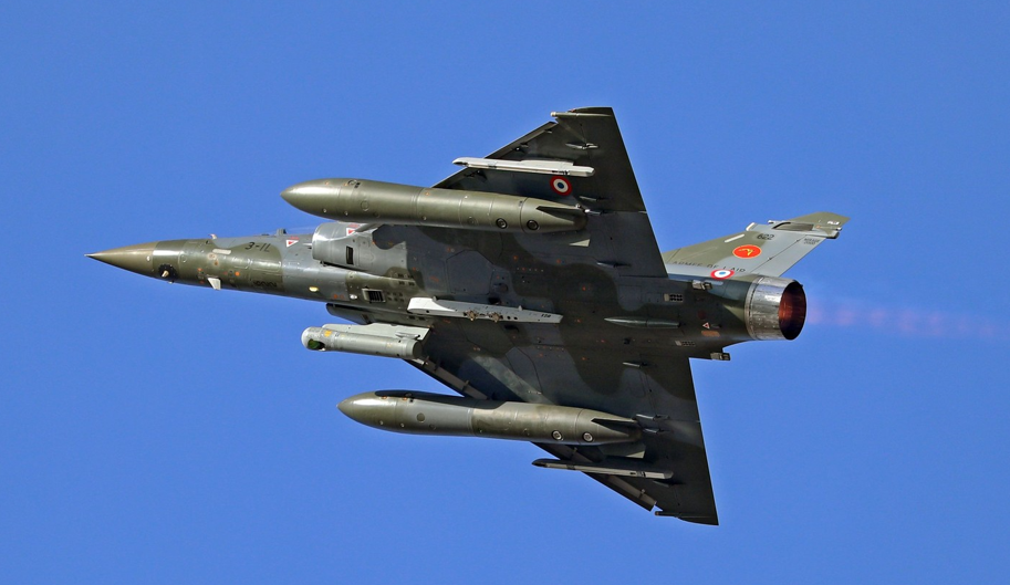 Macron anunță livrarea de rachete Aster și avioane Mirage Ucrainei
