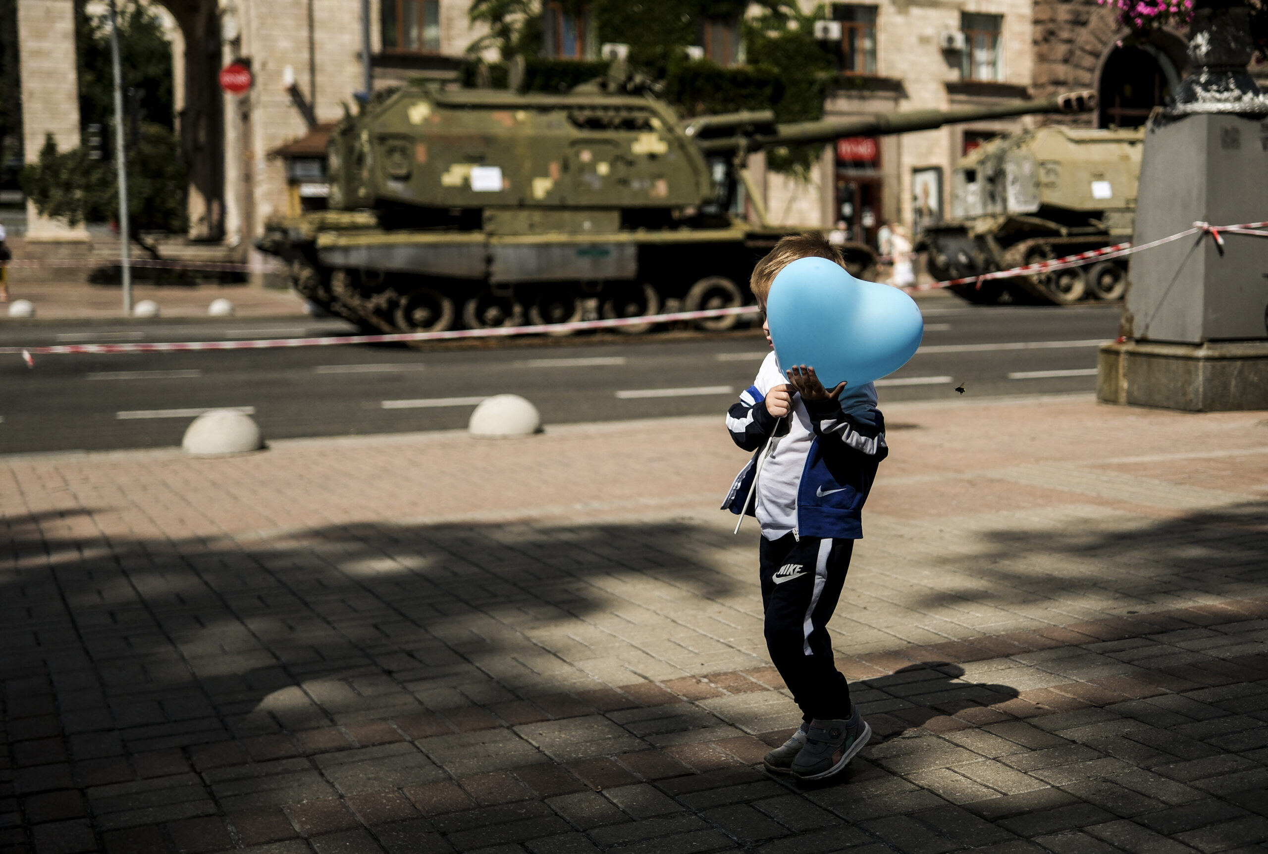 Ucraina identifică rușii responsabili de răpirea a 339 de copii