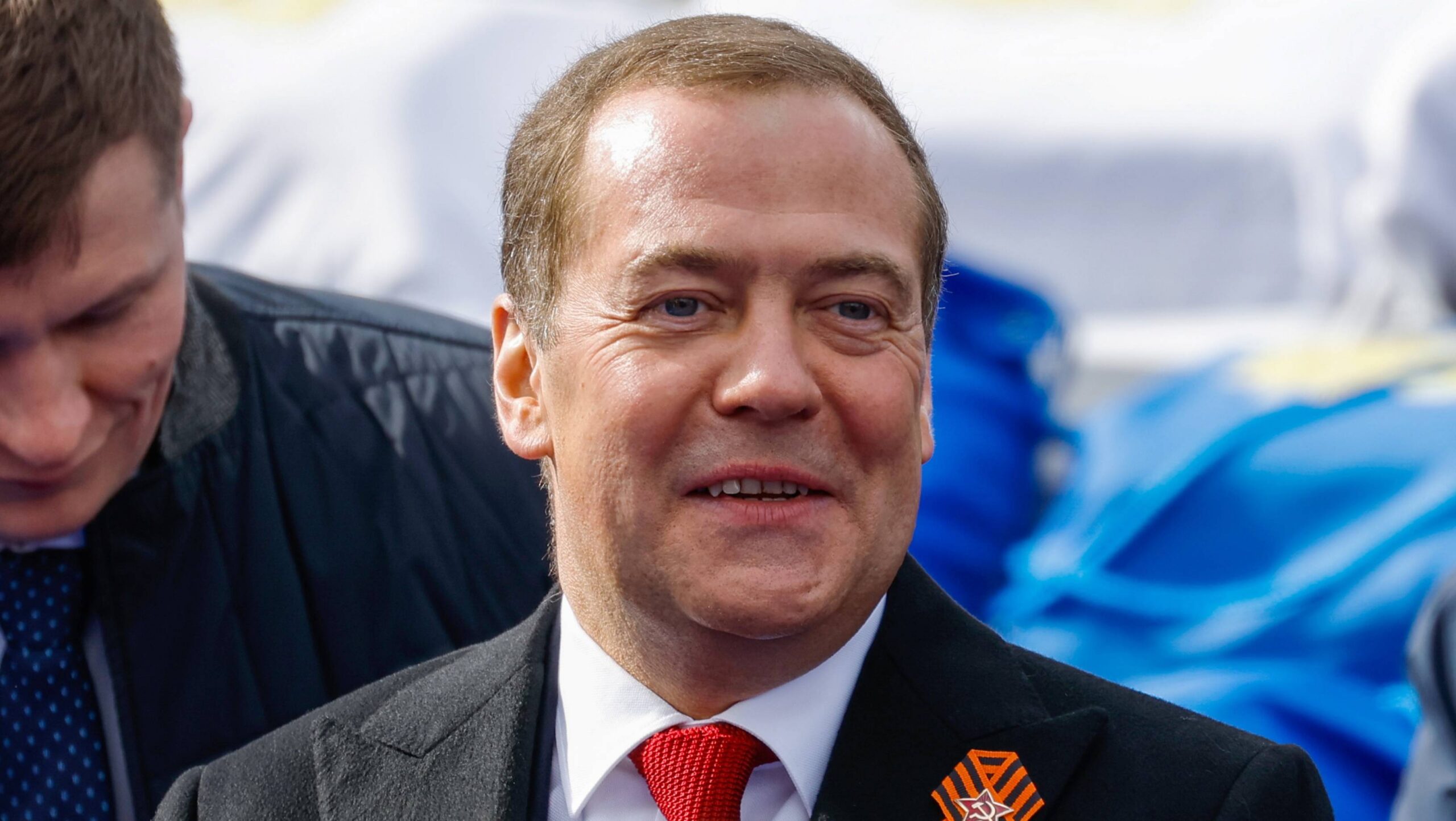Dmitri Medvedev răspunde ministrului belgian al apărării