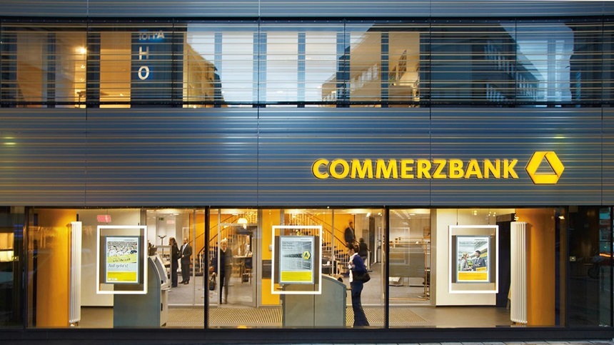 Commerzbank investighează întâlnirea neraportată a fostului CEO cu șeful UniCredit