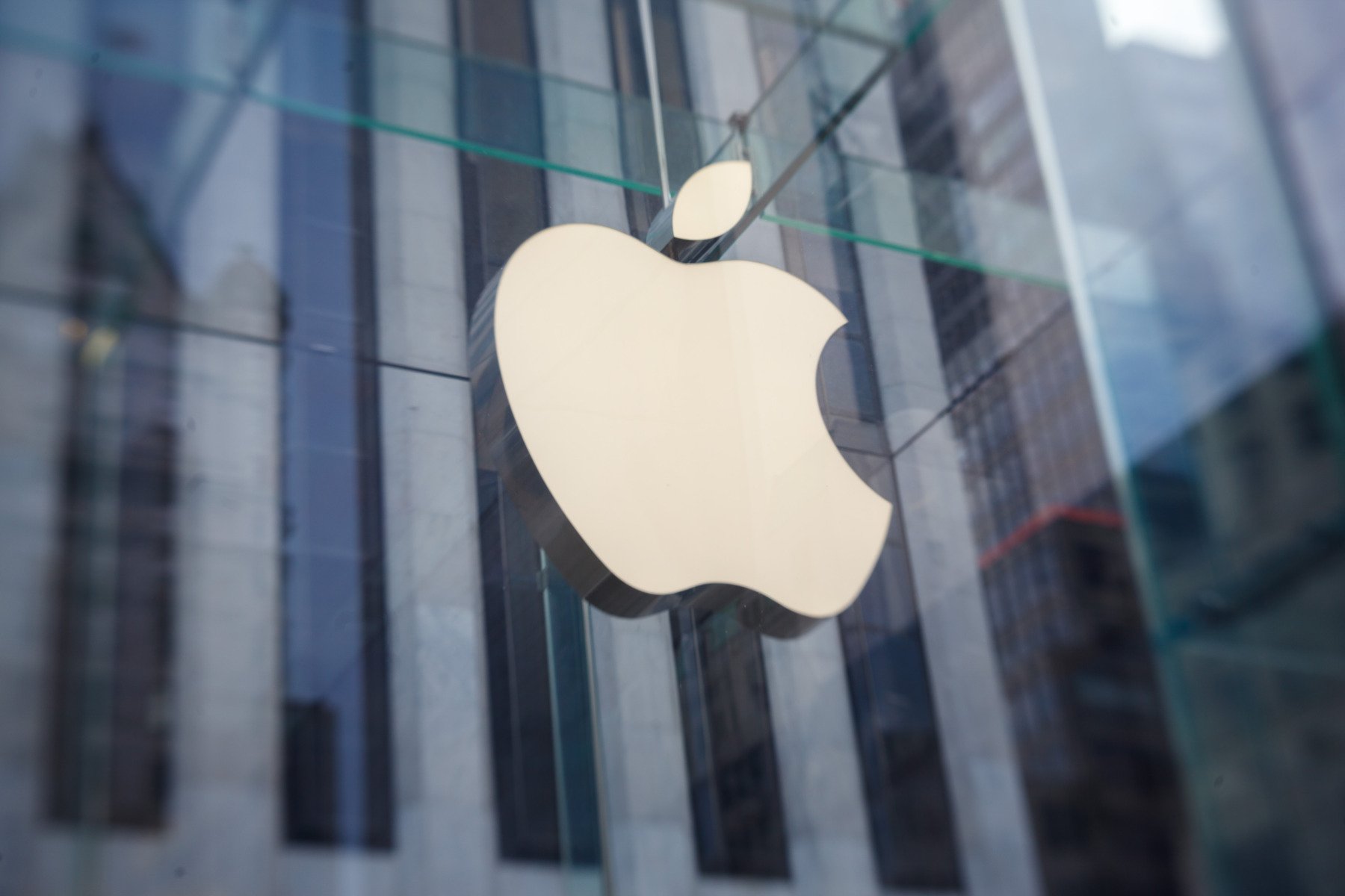 Apple raportează o creștere de 8% a veniturilor trimestriale