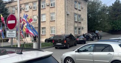 Președintele APG discută cu șeful SIS despre reluarea dialogului politic