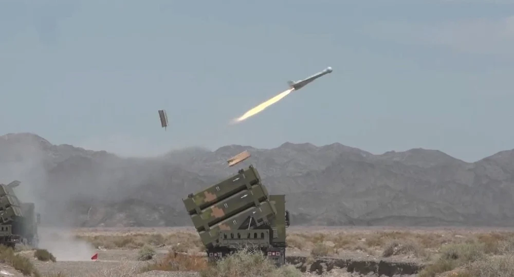 Armata chineză prezintă drona Dragonul Zburător în acțiune