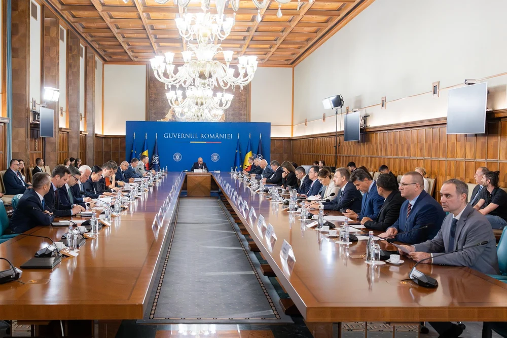 Ilie Bolojan conduce în topul vizibilității membrilor Guvernului