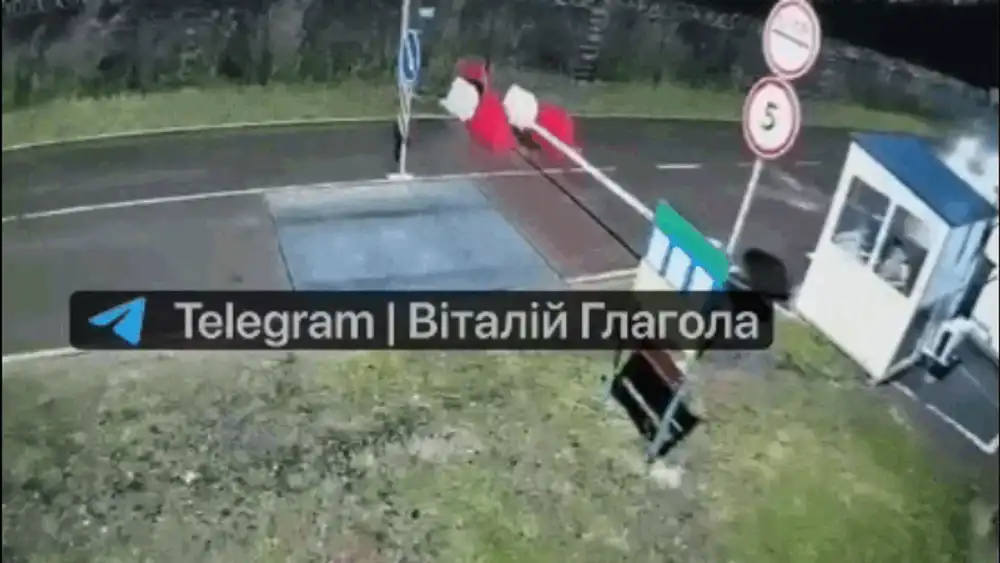 Avocat maghiar din Ucraina a trecut granița cu mașina în Ungaria