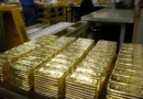 Prețul aurului ar putea atinge 4.900 dolari uncia până în 2026