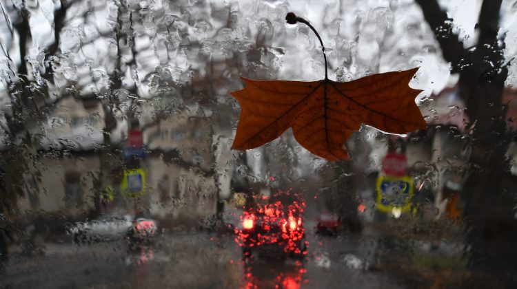 Ploi slabe în toată țara și temperaturi de până la 20°C