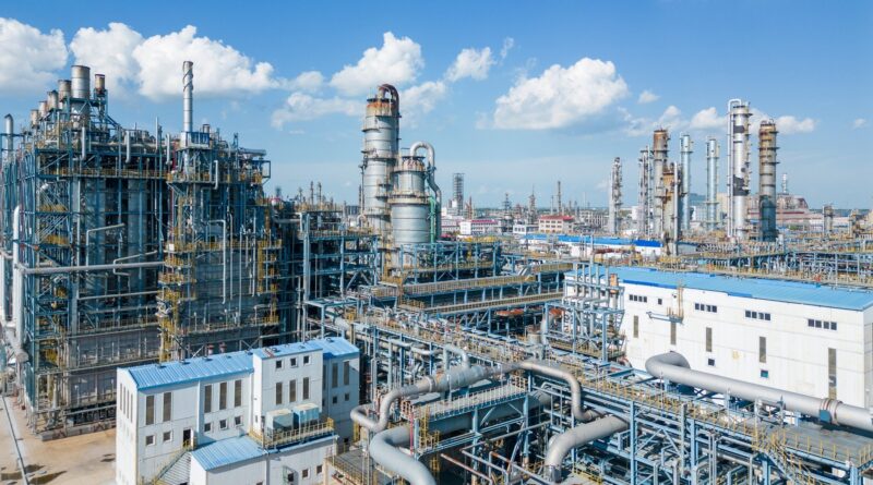 Companiile petroliere chineze suspendă achizițiile de petrol rusesc