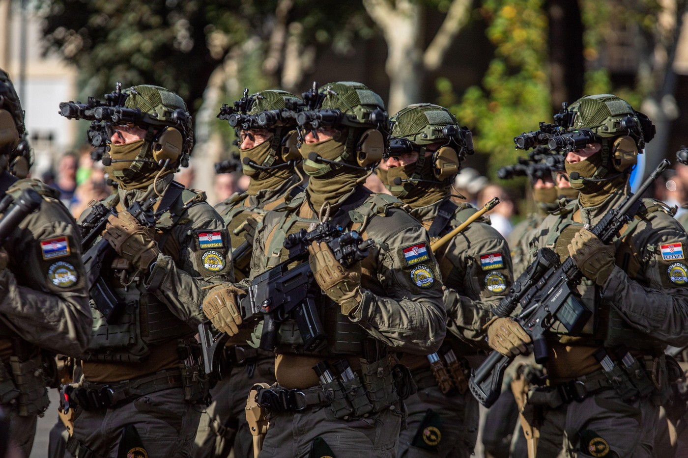 Croația reintroduce serviciul militar obligatoriu