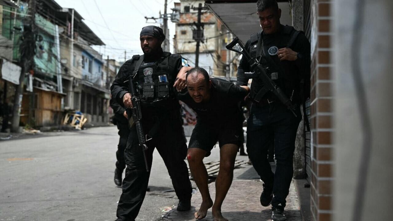 Cel puțin 18 suspecți și mai mulți polițiști morți într-o operațiune antidrog la Rio