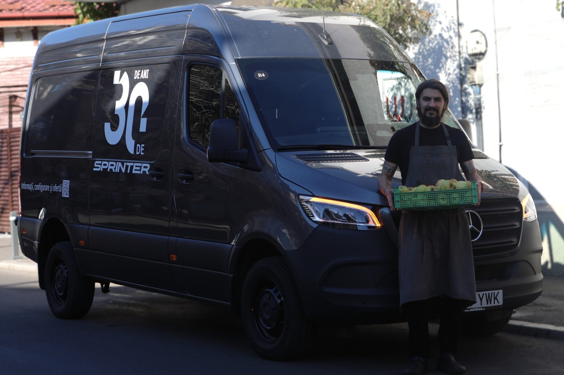 O bucătărie fine-dining pe patru roți cu ajutorul unui Sprinter