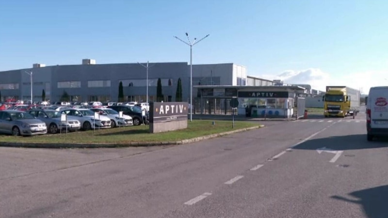 Concedieri masive în România în sectoarele auto și IT