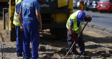 Românii muncesc mai mult, dar rămân cei mai harnici săraci din UE