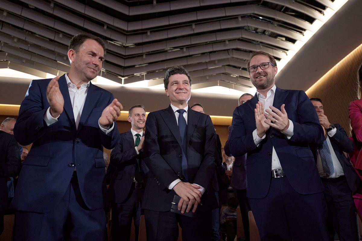 Nicușor Dan criticat de un senator PSD după participarea la un eveniment USR
