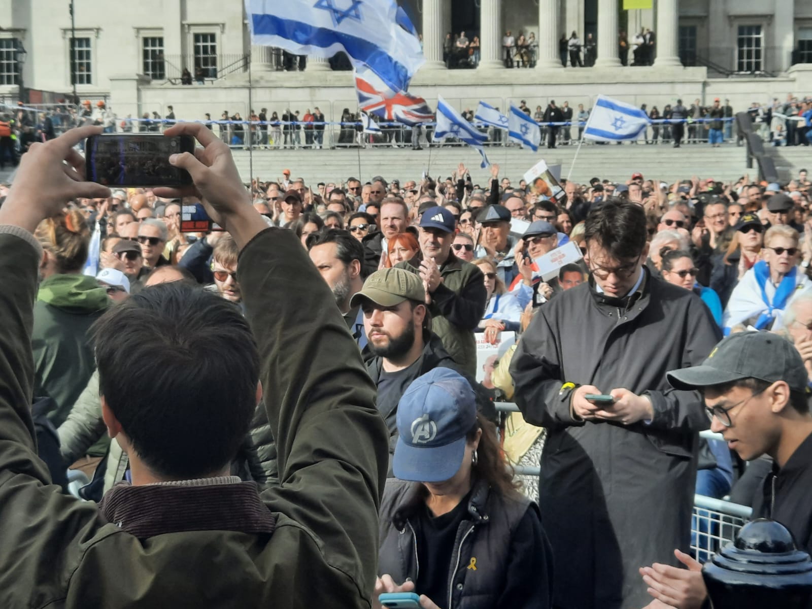 Hamas a predat Israelului trei cadavre ale ostaticilor