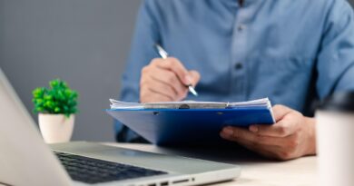 Prime pentru tineri și subvenții pentru mamele cu trei copii