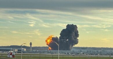 Avion UPS prăbușit după pierderea unui motor la decolare