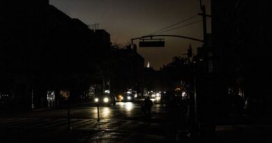 Blackout total în Ucraina: până la 16 ore pe zi fără curent electric