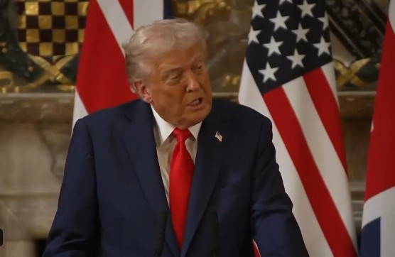 Trump neagă intenția de a lansa atacuri militare în Venezuela