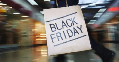 7 din 10 români intenționează să facă cumpărături de Black Friday