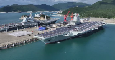 China introduce în serviciu portavionul Fujian