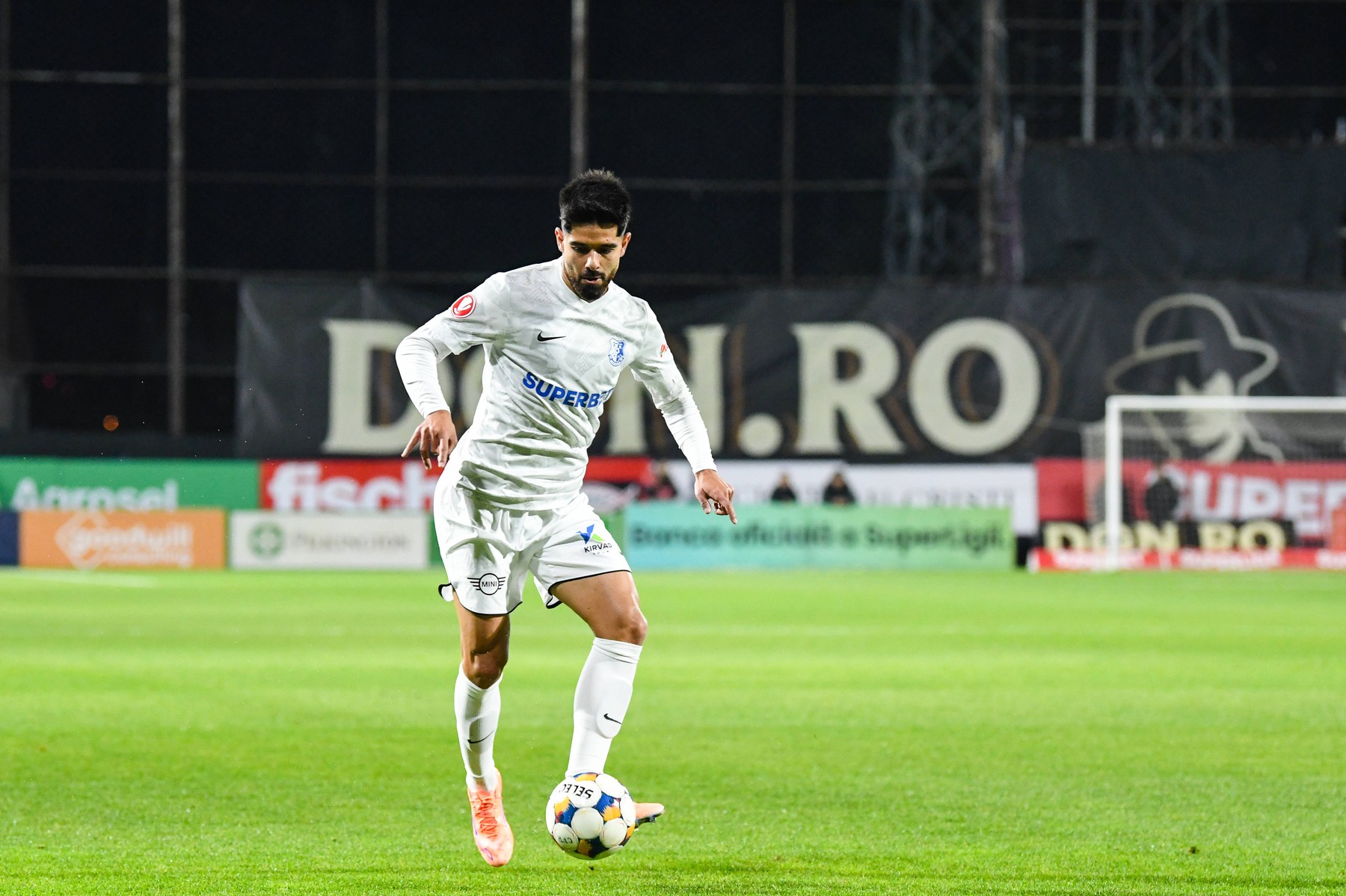 superliga: vedetele etapei a 15-a