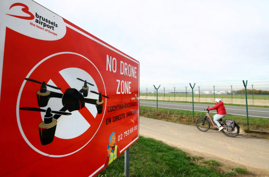 Marea Britanie trimite echipamente de apărare în Belgia