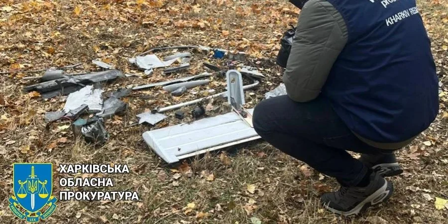 Dronă rusească lovește acoperișul unei clădiri administrative în Harkiv