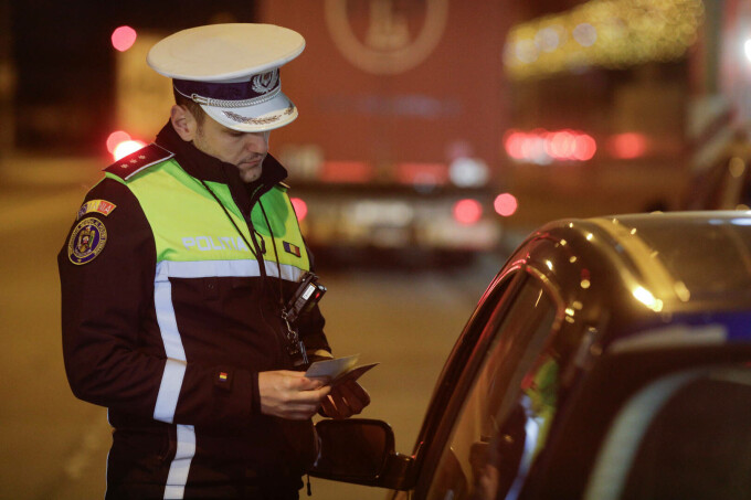 Președintele federației de polo din Moldova, amendat pentru conducere fără permis