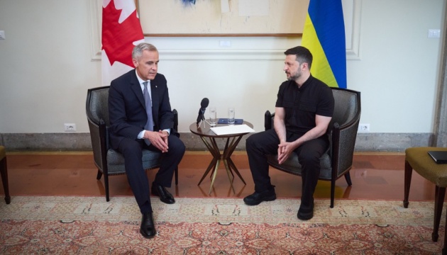 Zelenskyy și premierul canadian discută despre situația de pe front