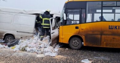 Autobuz școlar implicat într-un accident în regiunea Dnipropetrovsk
