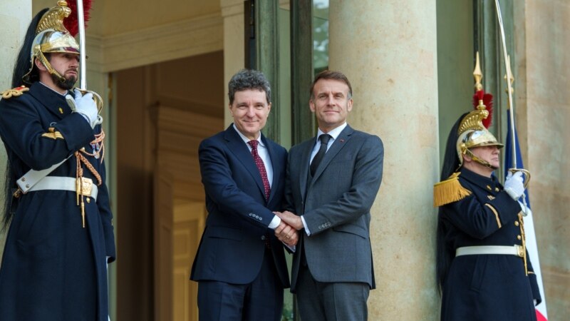 Emmanuel Macron va vizita România anul viitor