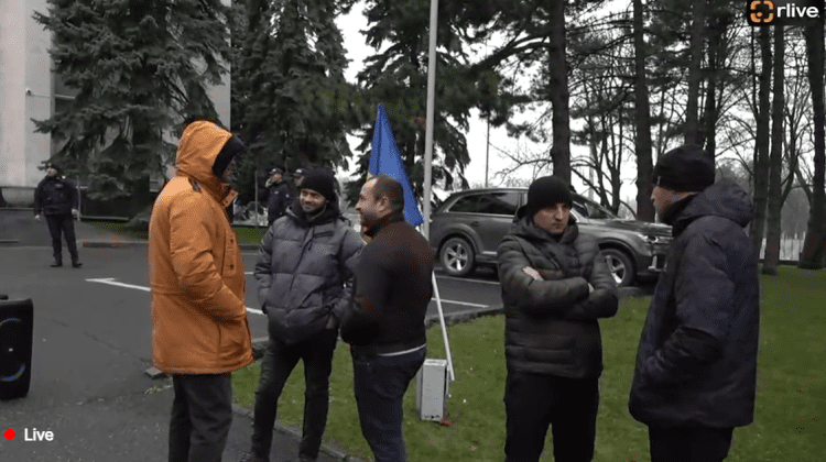 Fermierii protestează la guvern împotriva legilor nedrepte