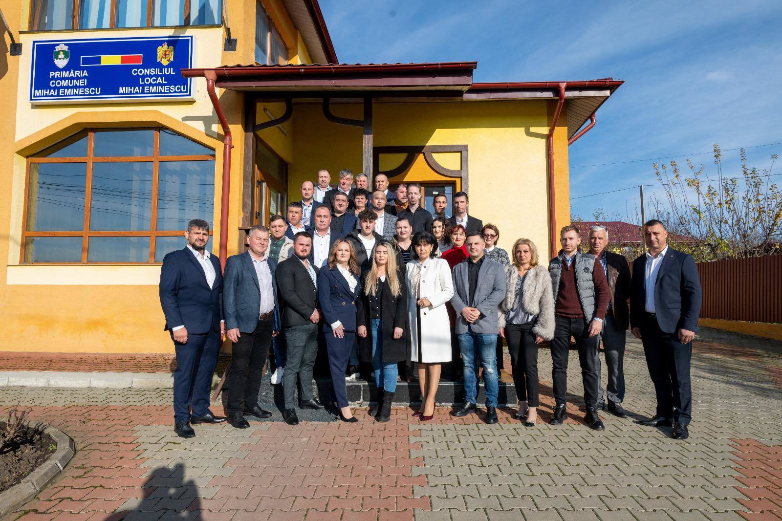 Fiica fostului edil Verginel Gireadă câștigă primăria comunei Mihai Eminescu