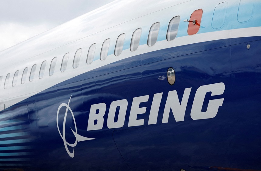 Livrările Boeing au scăzut în noiembrie, rămânând în urma Airbus