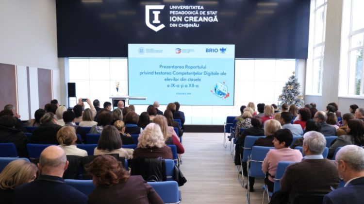 Peste jumătate dintre elevi au competențe digitale avansate