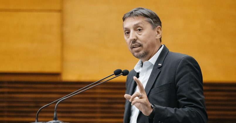 Ministerul Educației propune completarea fondului de burse sociale