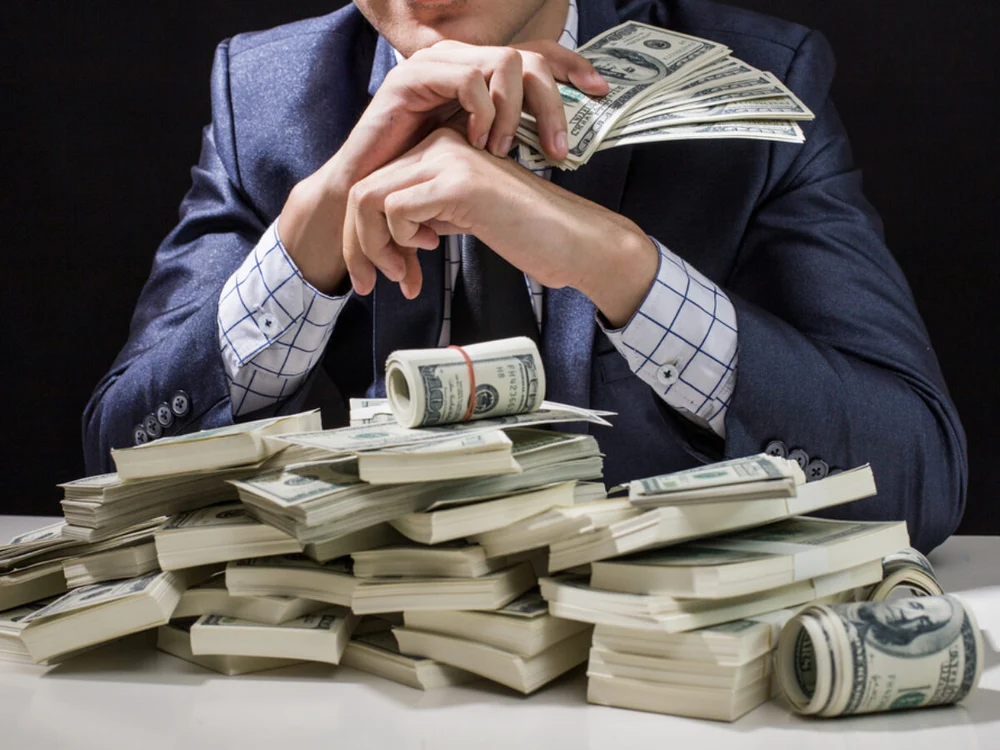 Averea ultra-bogaților atinge un nou record în 2025