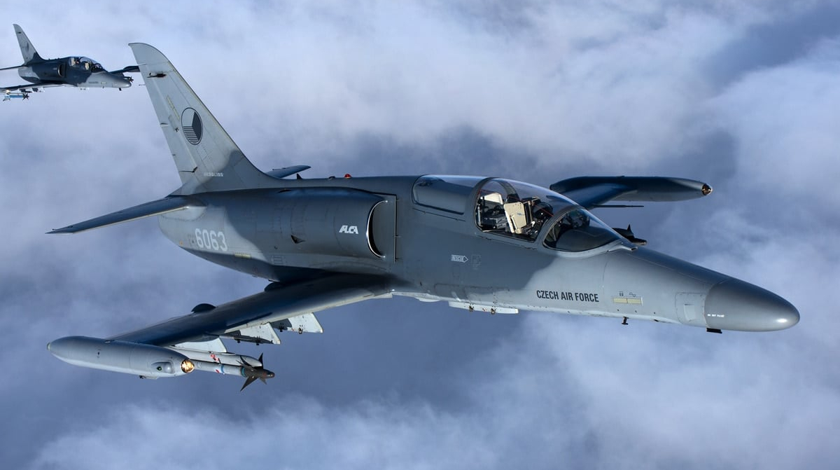 Cehia este pregătită să ofere Ucrainei patru avioane L-159