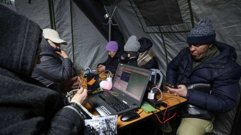 Un grad Celsius în apartamentele din Kyiv din cauza penelor de curent