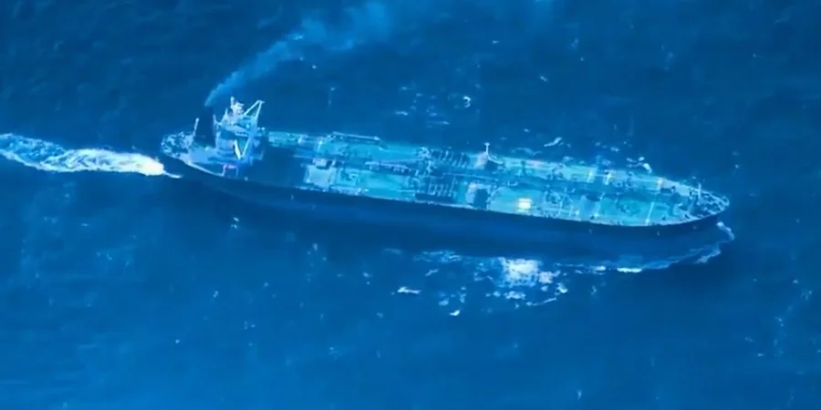 Tanc petrolier legat de Rusia, reținut în Marea Caraibilor