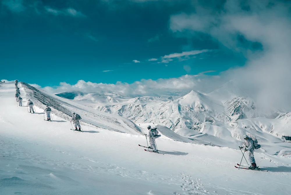 Rusia și China dezvoltă unelte de război hibrid în Arctica