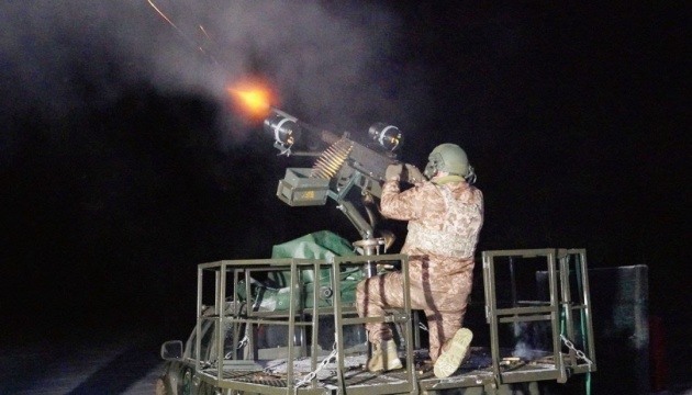 Forțele de apărare aeriană distrug 157 din peste 170 de drone rusești