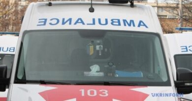 Forțele ruse atacă o piață din Harkiv, raportându-se victime