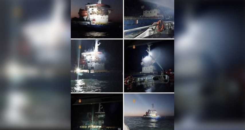 Nava comercială Wine Trader în timpul operațiunii de salvare din Marea Neagră, în fotografia publicată de Ziua de Constanța.