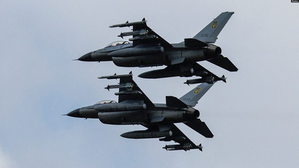 Avion F-16 pe pistă, fotografie de arhivă pentru ilustrarea episoadelor aeriene din zona Sulina
