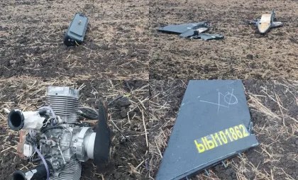 Fragmente ale unei drone prăbușite într-un câmp din raionul Dondușeni