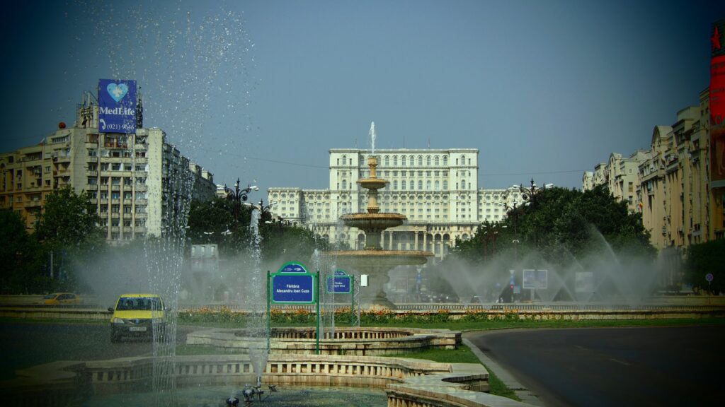 Palatul Parlamentului din București, sediul Parlamentului și al Curții Constituționale, fotografie din 19 iulie 2015